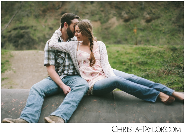 Hood River Engagement christa-Taylor photography