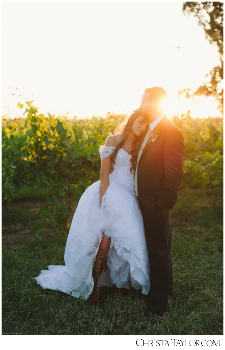 postlewait farms wedding christa taylor photography portland 