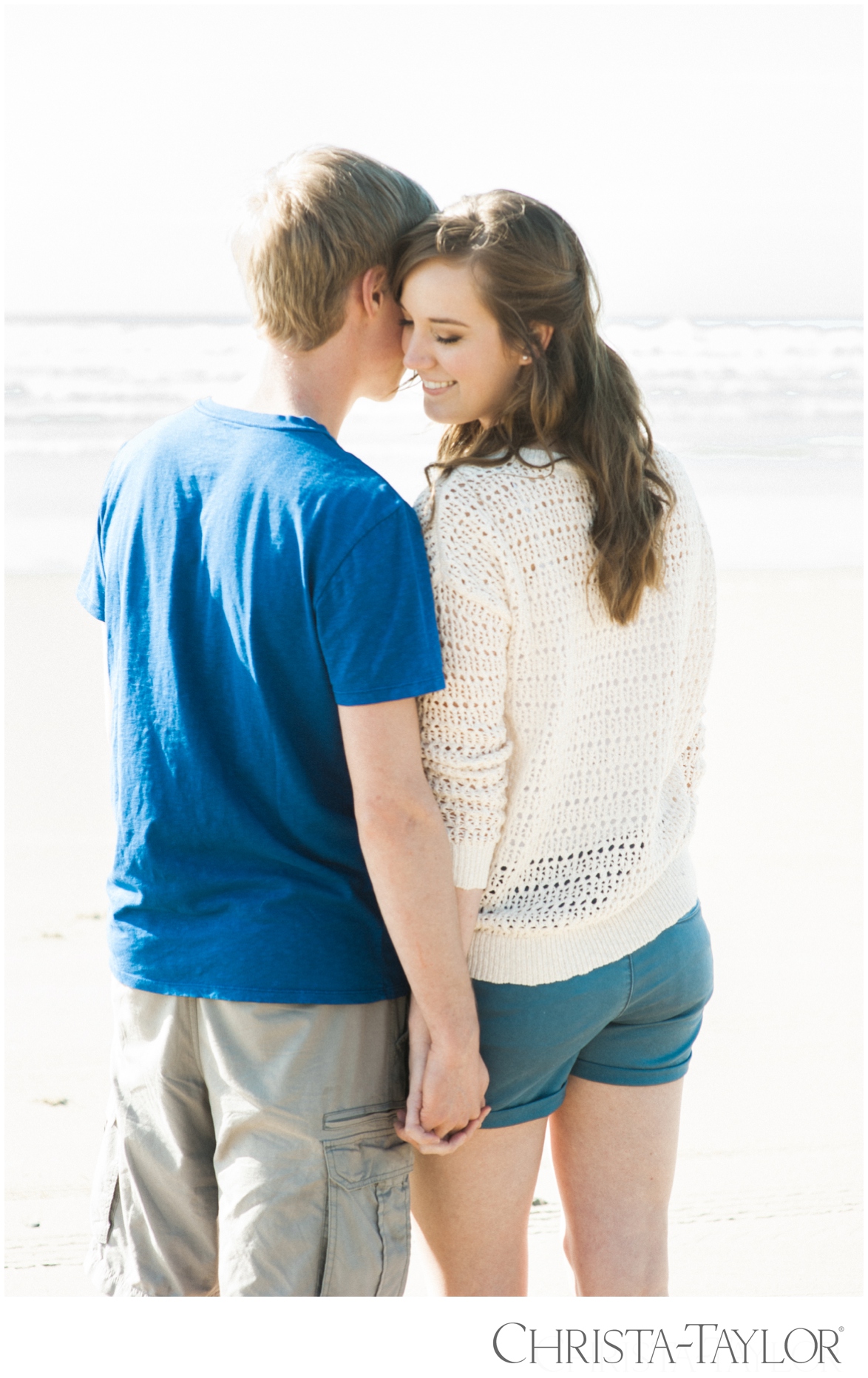 cape kiwanda engagement photos film_1116.jpg