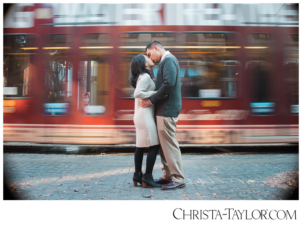 portland waterfront engagement photos_0818.jpg