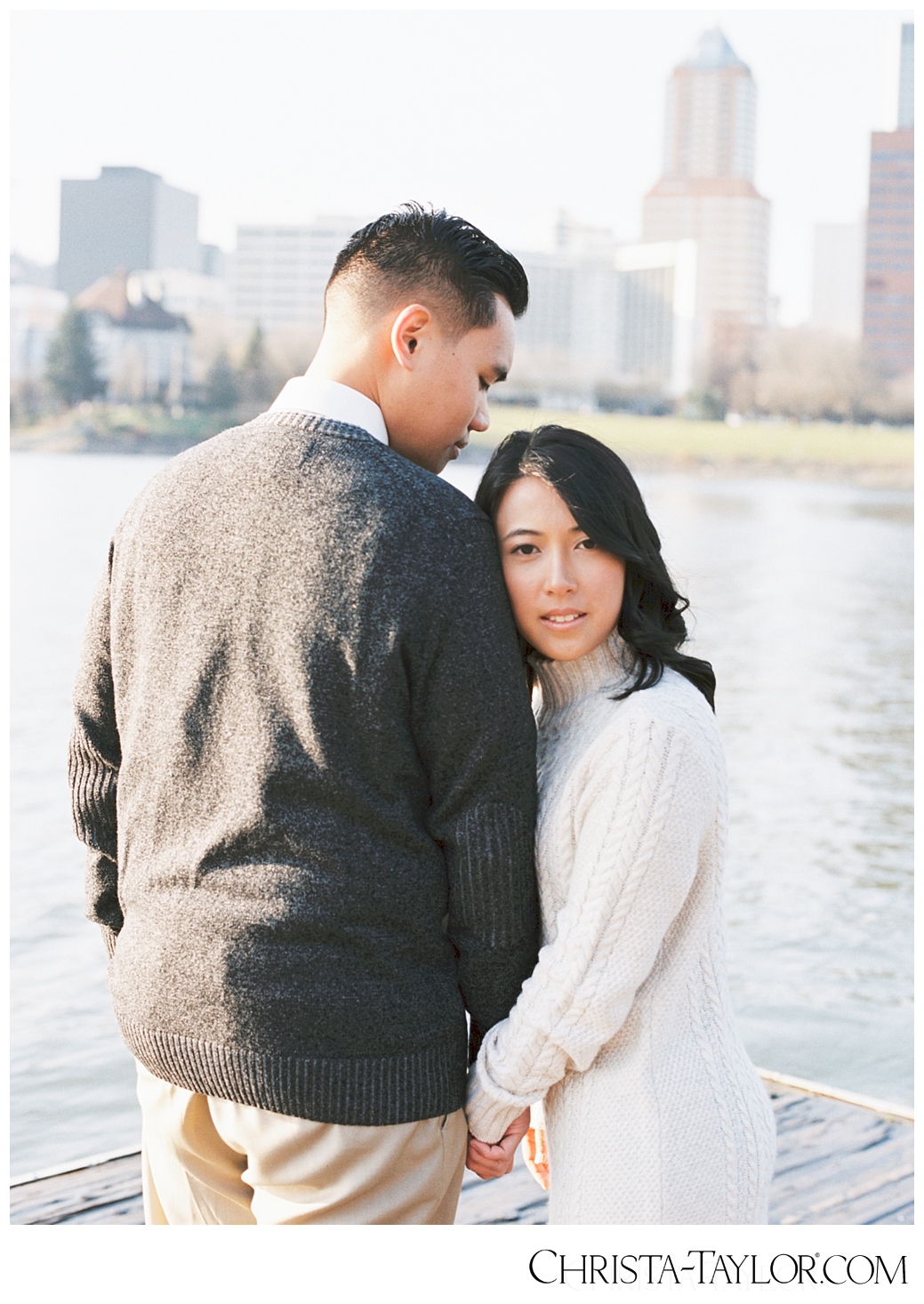 portland waterfront engagement photos_0827.jpg