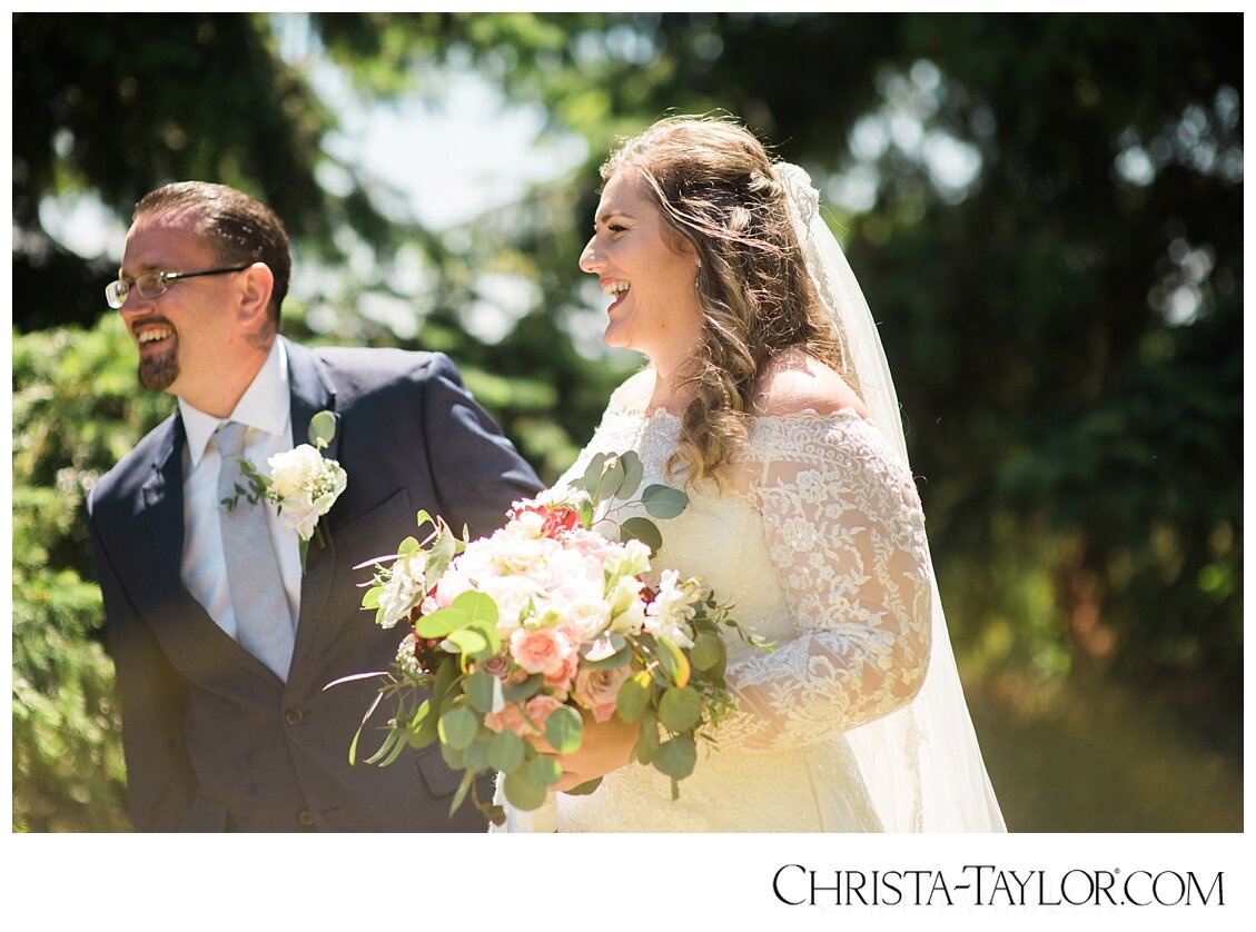 Oregon farmhouse wedding photographer_1690.jpg